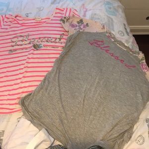 2 cute maternity tops